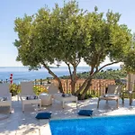 Azur Villa *
